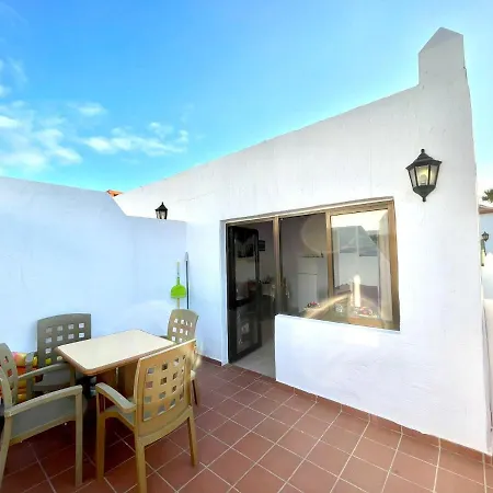 Apartamento Apartamento con Wifi, vista piscina, cerca playa, Corralejo *