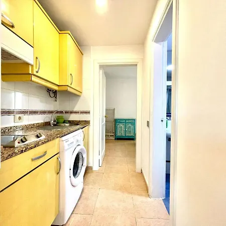 Apartamento con Wifi, vista piscina, cerca playa, Corralejo