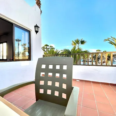 Apartamento Con Wifi, Vista Piscina, Cerca Playa, Corralejo *